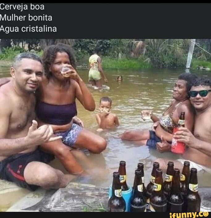 Cerveja boa Mulher bonita cristalina