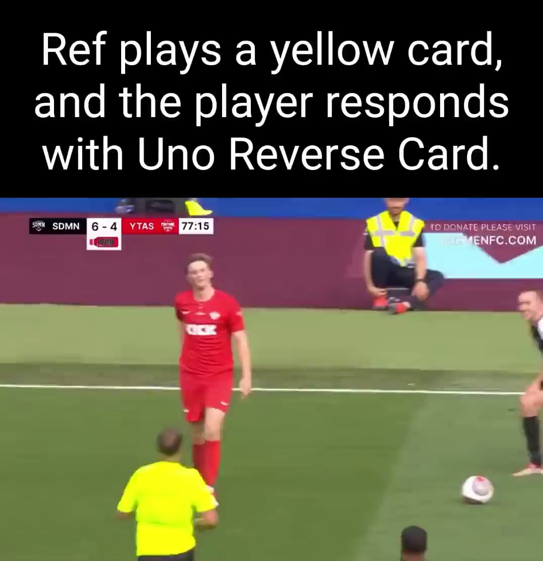 Player Pulls UNO Reverse Card on Referee After He Was Given a Yellow Card,  Hilarious Moment From Football Match Goes Viral (Watch Video)