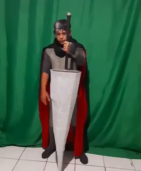 Meu sobrinho acabou de assistir Berserk eme disse que queria fazer um  cosplay do personagem. - iFunny Brazil