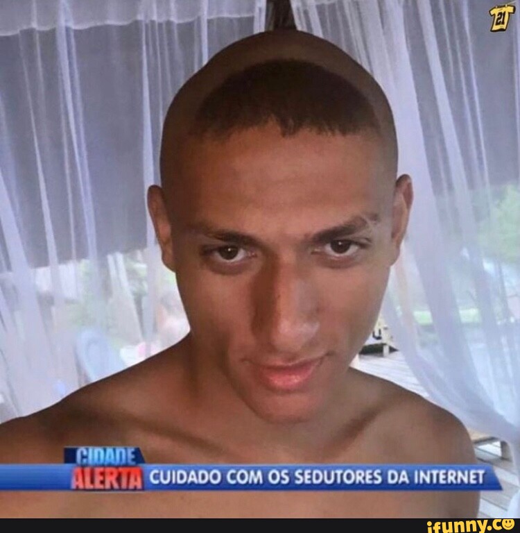 Aquele personagem careca que usa as habilidades pra Coniator 0 mal - iFunny  Brazil