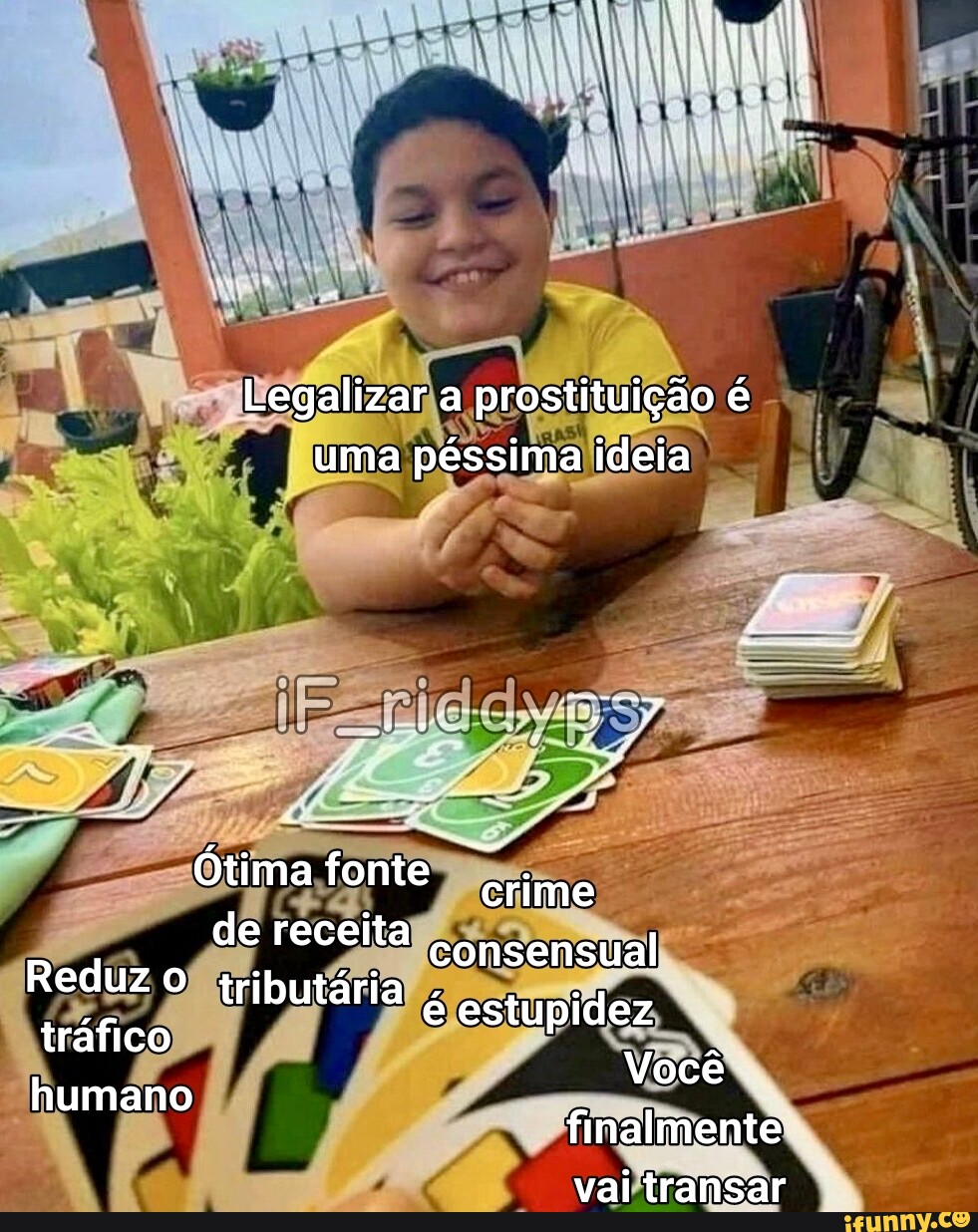 Indefesos memes. Best Collection of funny Indefesos pictures on iFunny  Brazil