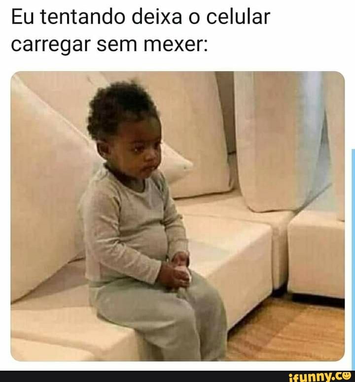 Memes em Imagens & (Omemesemimagens Quando eu tô mexendo no celular e  alguém chega olhando: - iFunny Brazil