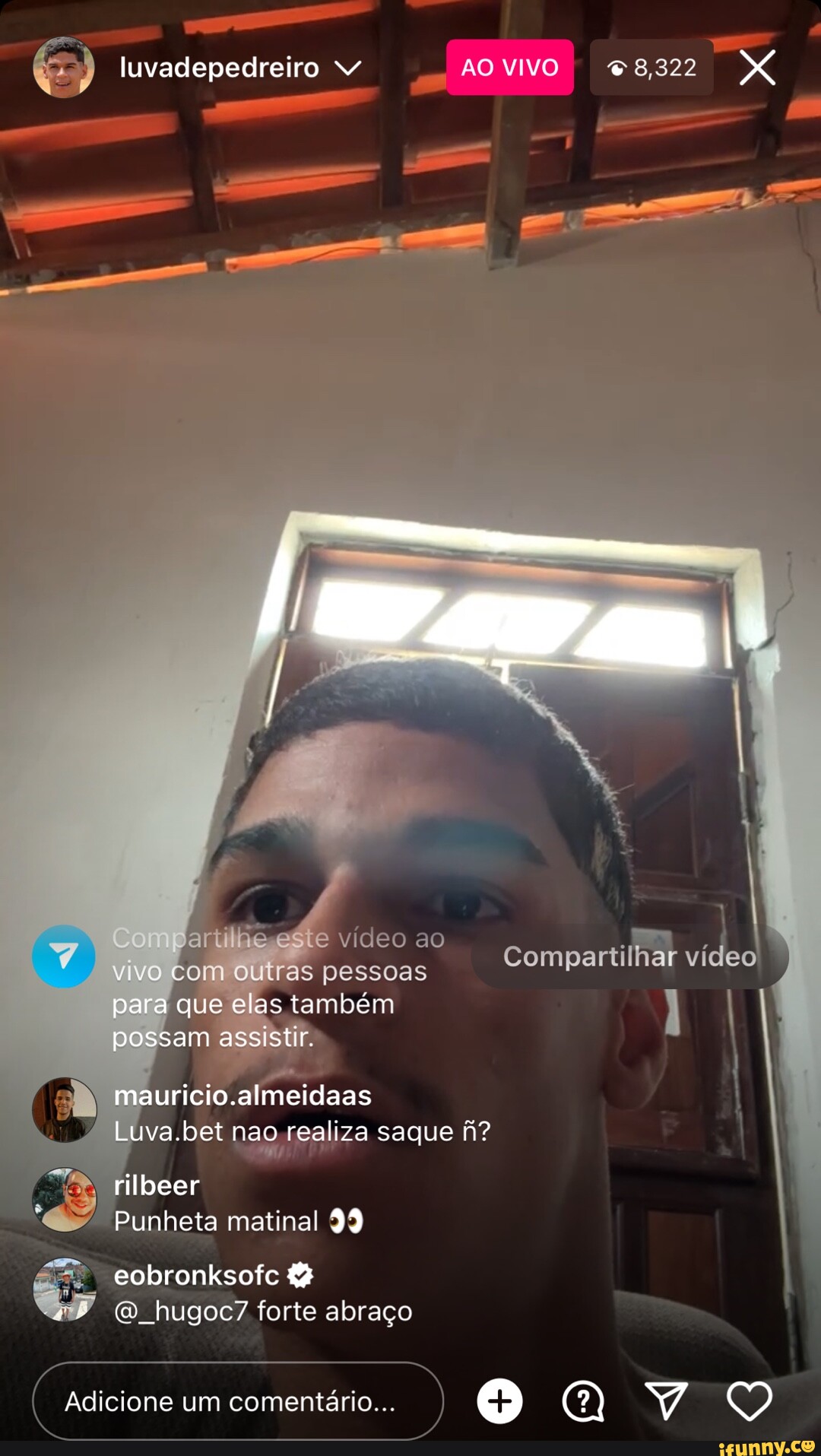 Luvadepedreiro co I video ao vivo Com outras pessoas para que elas também  possam assistir. mauricio.